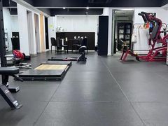 -坚果健身24小时工作室(定西路店)