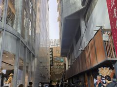 -新华里咖啡书吧(新华书店小寨店)