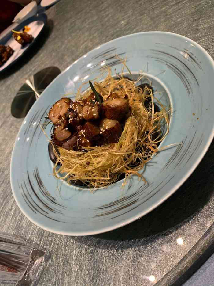 南堂馆·新川菜(春熙路店)-"去年聚餐吃过的一家,环境灰常棒,就是稍.