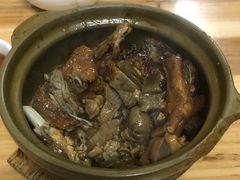 招牌焖鸭-和记菜馆