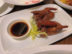 招牌脆皮妙龄鸽-水月周庄铂尔曼酒店-水月荟中餐厅