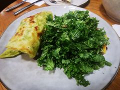 活力沙拉配鸡肉卷-Wagas沃歌斯(太古汇店)