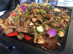 -巴四老城区炭火蛙锅(张江店)