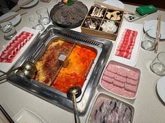 -海底捞火锅鲜切牛肉主题店(长寿路店)