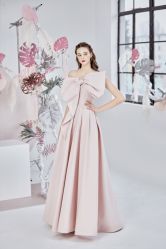 -派丽莫Pellimo原创设计婚纱品牌