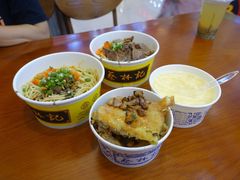 牛肉热干面-蔡林记(昙华林泛悦汇店)