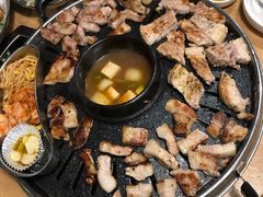 五花肉-江南猪肉商会无限续吃(弘大店)