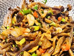 -雀舞云南菜(天津天河城购物中心店)