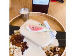 -半勺舒舒生日蛋糕店