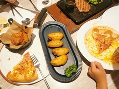 -必胜客(证大大拇指店)