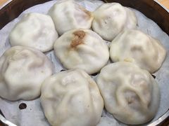 蟹黄汤包-鸡鸣汤包(罗廊巷店)