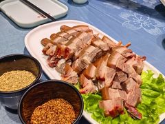 -乔家小院•非遗驴肉•本地小海鲜(滨河路店)