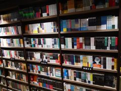 -钟书阁(群光广场店)