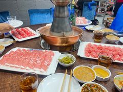 -楼外楼大刀肉传统火锅居(幸福街店)