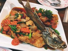 -Dang restaurant (patong phuket)