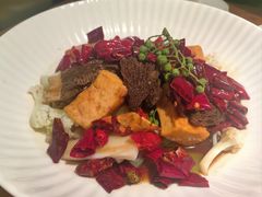 羊肚菌麻辣香锅-庆春朴门