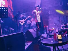 -808 LiveHouse