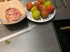 -铭牛烧肉·和牛海鲜自助(高新月牙湖店)