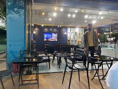 门面-游心咖啡(青山滨江店)