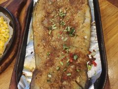 -老东镇啤酒屋海鲜加工·蒸汽海鲜·海鲜烧烤(台东店)