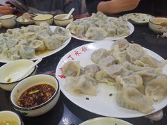 -乡府肉丁水饺(环山路店)