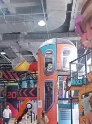 -欧酷世界动力星球(王府井奥莱UP TOWN店)