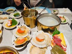 -雍容荟帝王蟹活龙虾展台自助(IFS黑金店)