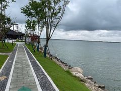 -上海滴水湖皇冠假日酒店