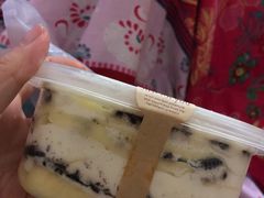 -蜜蜂小象·榴莲千层蛋糕(时代汇11栋店)