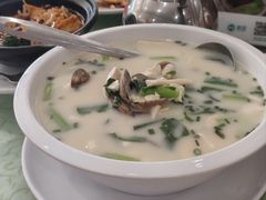 -鹏城人家海鲜酒家·23年老字号(较场尾店)