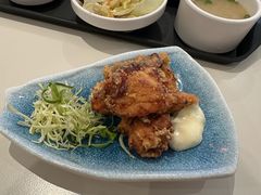 -大食代美食广场(上海中心店)