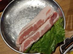 -青瓦炭韩潮烤肉(花园道店)