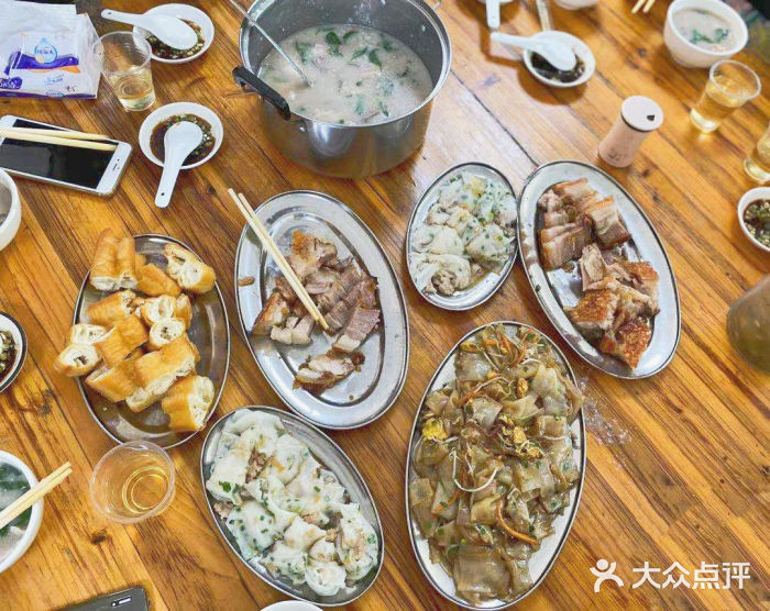 洲心街道青联村镜记烧肉图片