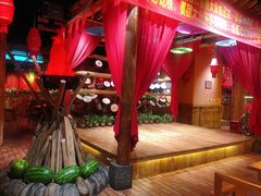 -老滇山寨•云南特色菜•地方菜•民族风情歌舞表演(金碧店)