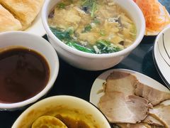 -李连贵酒家熏肉大饼(昆明街店)