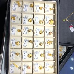 -周大福CHOW TAI FOOK(东门茂业店)