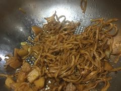 -内蒙焖面大盆骨餐馆(山大路店)