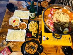 -辛明堂洞韩式芝士年糕火锅(万达店)