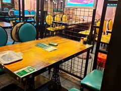 大堂-丛林狼非遗酱骨·现炒餐厅(人民路店)
