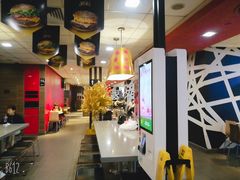大堂-麦当劳(龙之梦购物中心店)