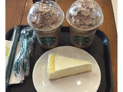 -星巴克臻选(上海中环广场2F店)