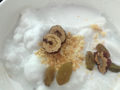-津椰本·海南正宗椰奶清补凉(店一店)