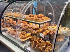 -巴黎贝甜(大宁国际商业广场店)