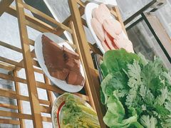 -菌之家·专业纯野生菌火锅·特色炒菌