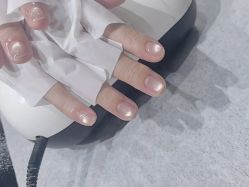 -进巍美甲美睫
