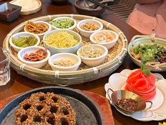 -包整·丝娃娃(一览甲秀楼风景店)