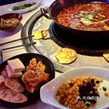 呱呱🐸吃到扶墙出