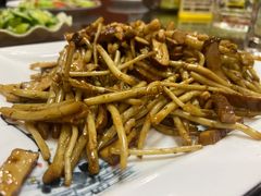 野芦蒿根炒香干-广迎居老正兴菜馆