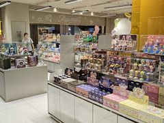 -泡泡玛特POPMART(蓝色港湾店)