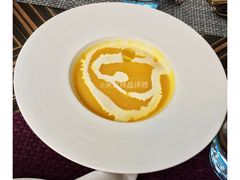 奶油栗子南瓜汤-小莫餐厅And More Restaurant西餐(北京展览馆店)